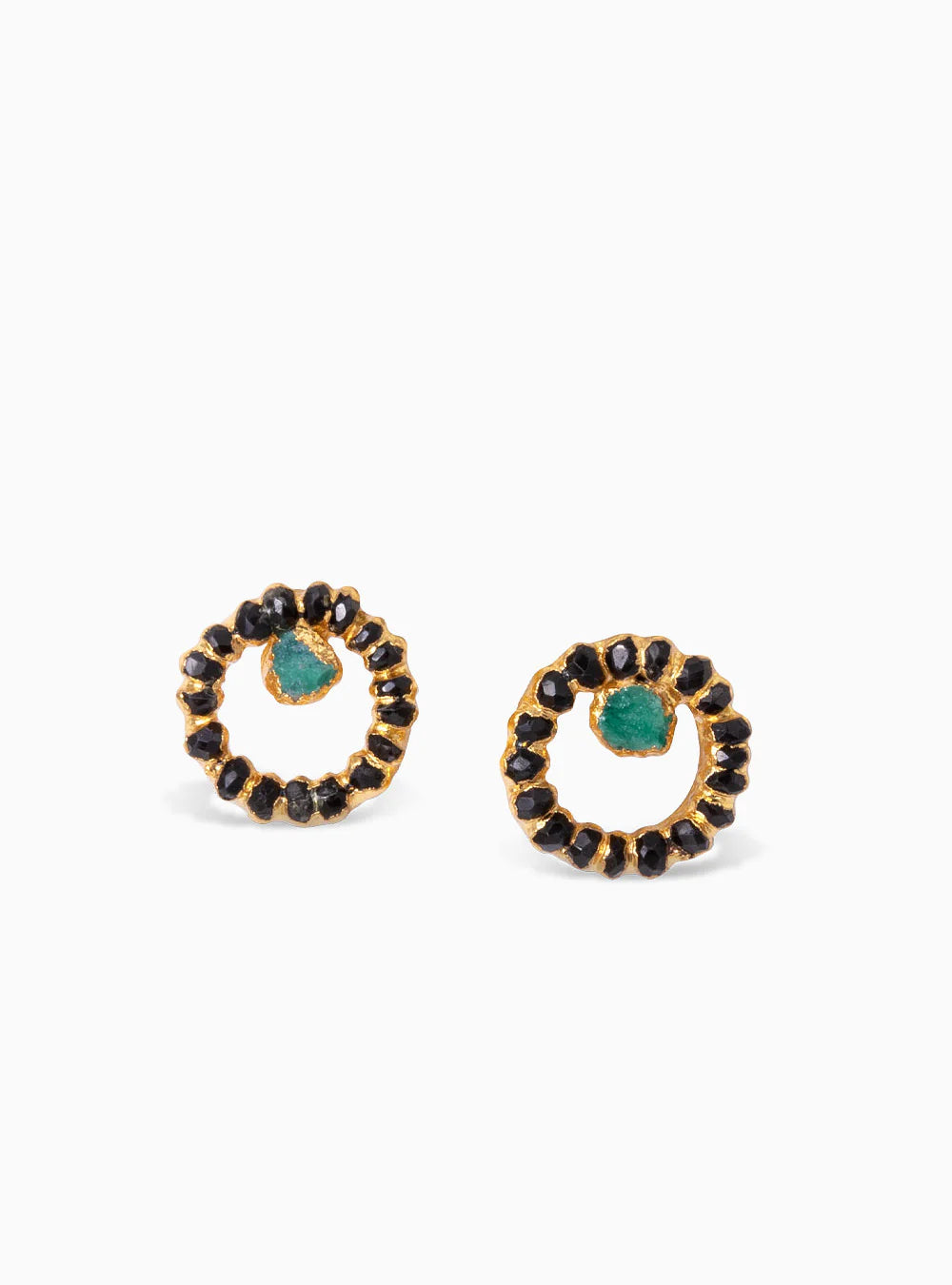 IRIS EARRINGS BLACK