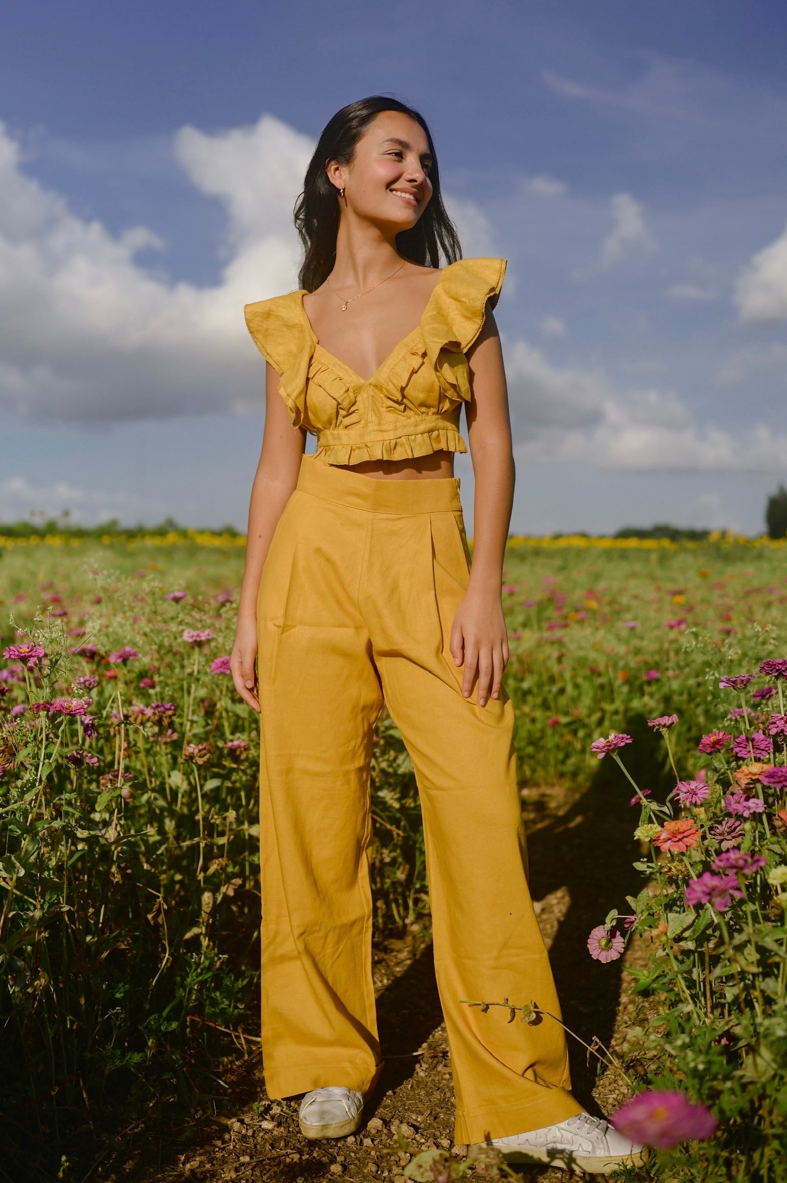 RUFFLES WRAP TOP